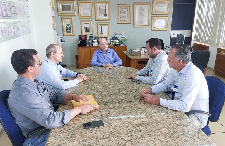 Câmara e Prefeitura apresentam potencial de Nova Andradina em visita à Coamo