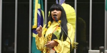 Comissão aprova inclusão expressa de casais homoafetivos na Lei Maria da Penha