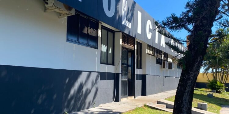 Polícia Civil cumpre mandado de prisão preventiva por descumprimento de medidas protetivas em São Gabriel do Oeste